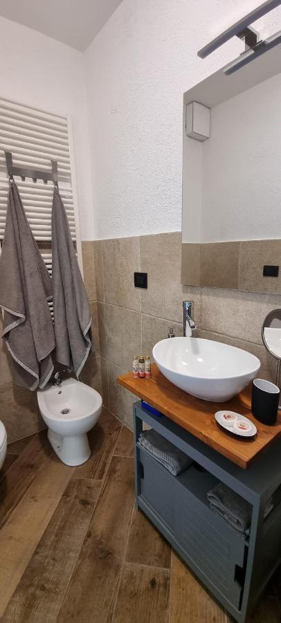 Bed and Breakfast Lo Noyer Et Les Roses Saint Nicolas Exterior foto
